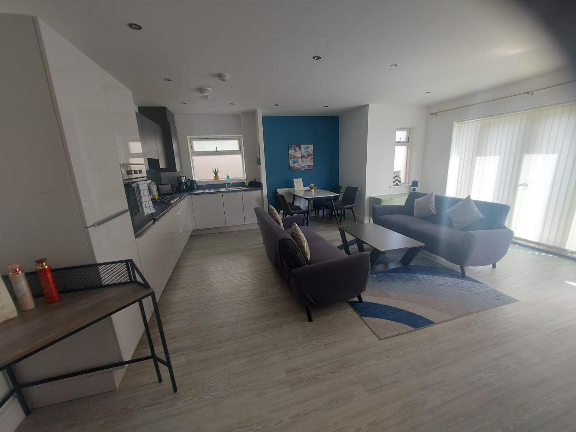 Luxury 2Bedroom - 2Bath - Prime Location - Patio Harrow on the Hill Ngoại thất bức ảnh