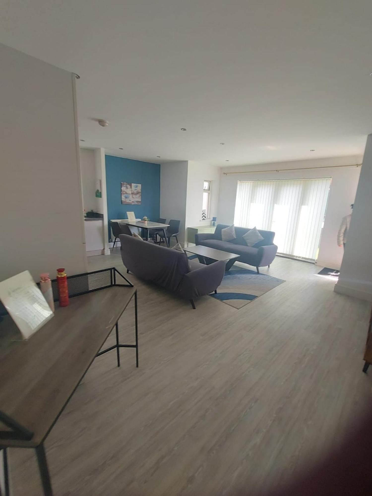 Luxury 2Bedroom - 2Bath - Prime Location - Patio Harrow on the Hill Ngoại thất bức ảnh